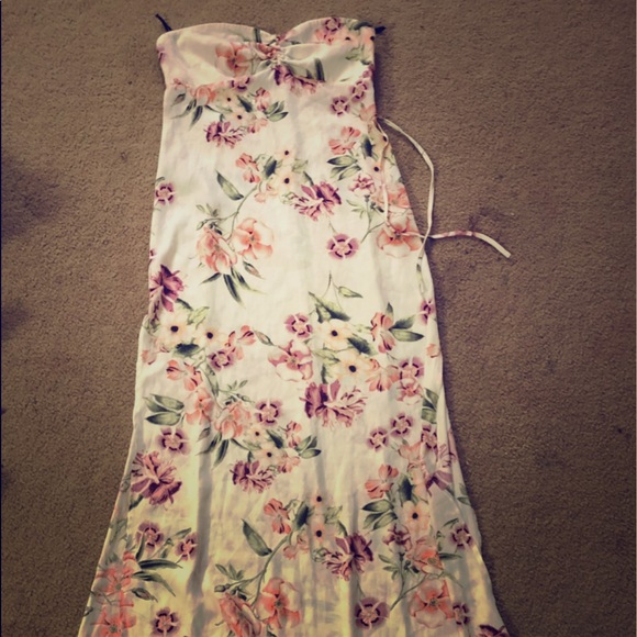 Forever 21 Dresses & Skirts - FREE SHIPPING Forever 21 Maxi Slit Dress